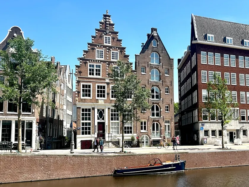 Wijnkopershuis Hendricksz - 17th century house - Image 1