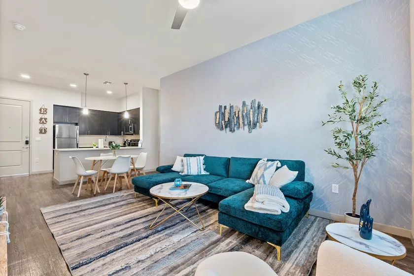 Luxury 2BR: King Beds, Pool | Near DT Tempe & ASU - Image 1