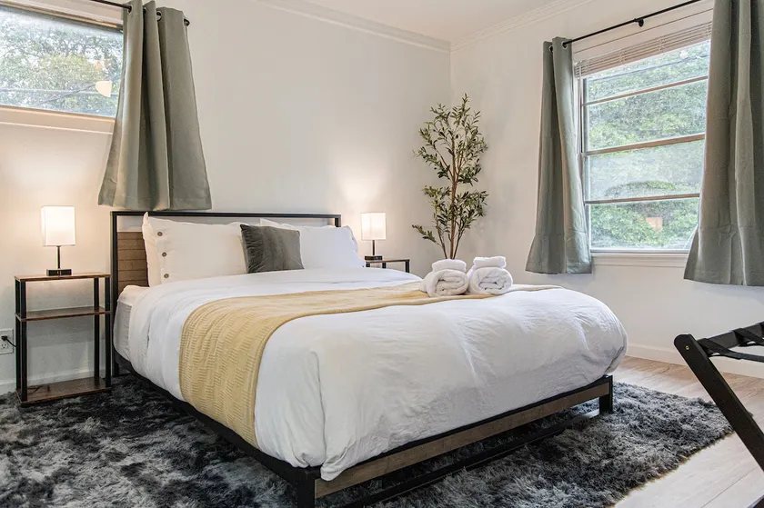 Downtown Austin Suite Retreat - Image 1