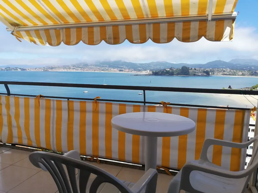Beachfront apartment ideal for groups - Image 1