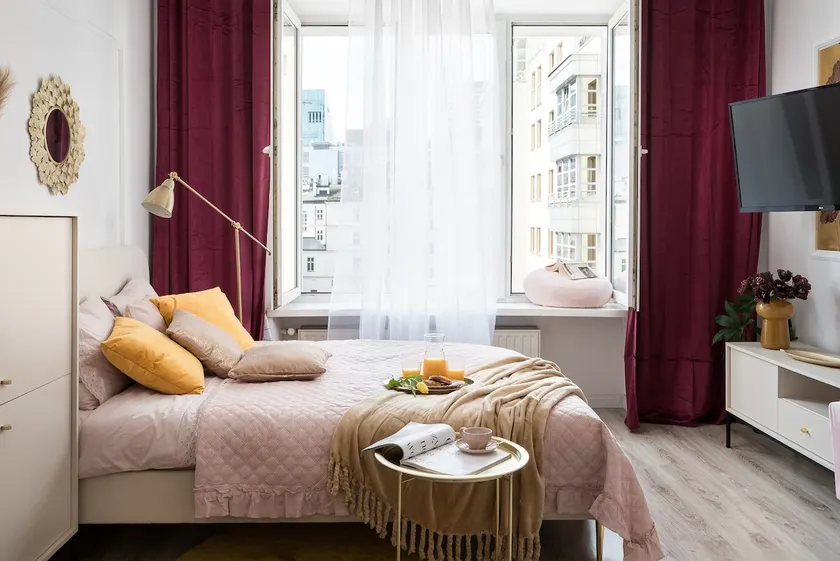 Pink Elephant Loft tenement house 950 meters from the Railway Station - Image 1