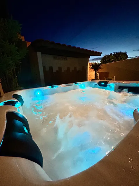 Fisherman's house Hot tub all year round near the sea - Image 1