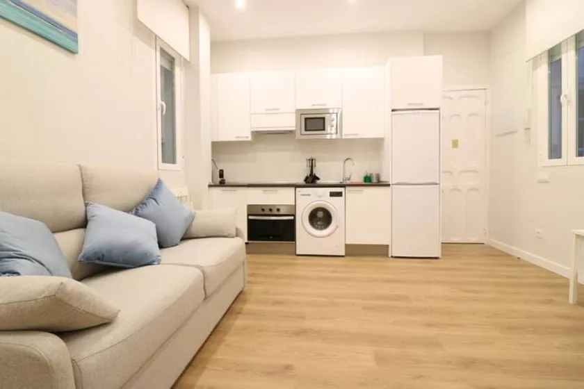 A cozy apartment in Madrid - Image 1