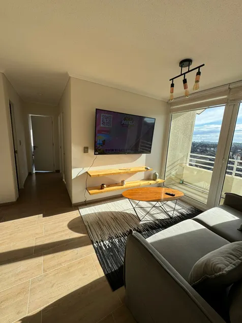 New and spacious apartment with parking - Image 1