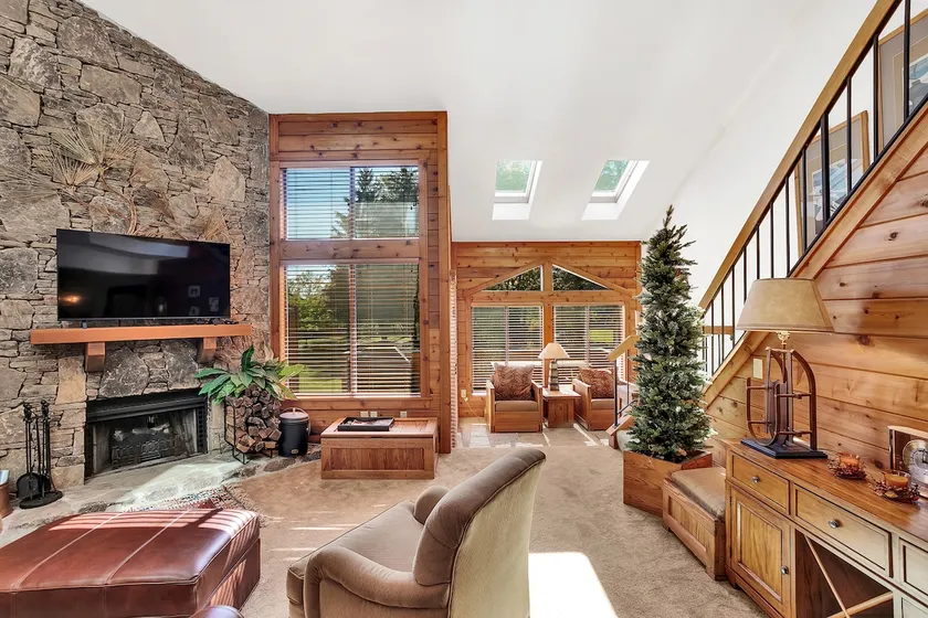 Norwoods Chalet + Hot tub - Image 1
