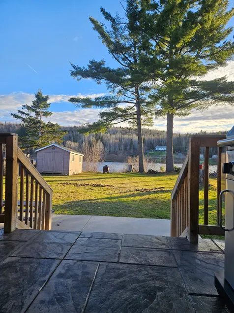 Cozy Cottage on the Nashwaak River - Image 1
