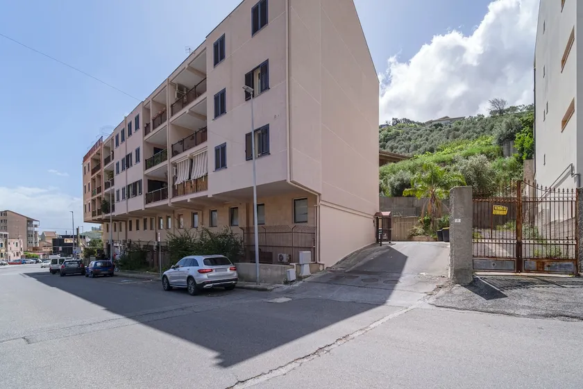 Mata e Grifone - Two-bedroom with parking space - Image 1