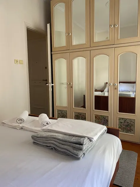 Kalfas Apartment - Image 1