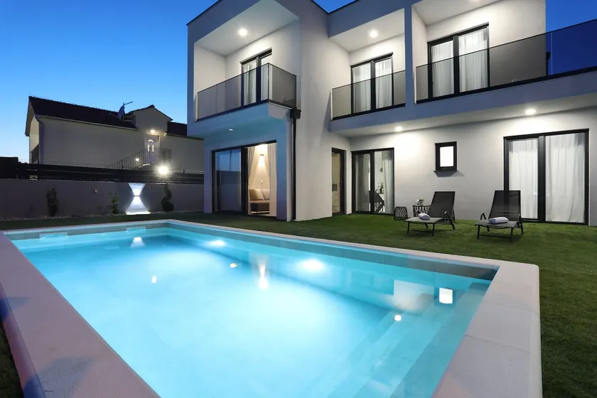Villa Cvit Mediterana with heated pool - Image 1