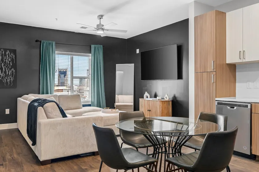 The Hollywood Suite The Gulch - Image 1