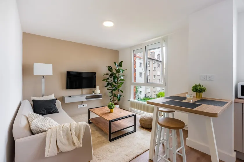 ”Le Chaleureux” | 68 m2 | 6 people | 3 bedrooms | A/C - Image 1