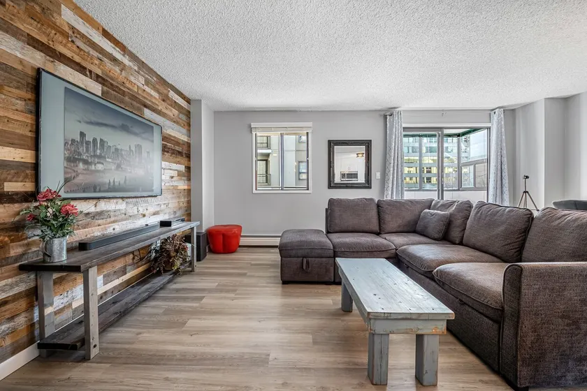 YYC HiddenGem - Image 1