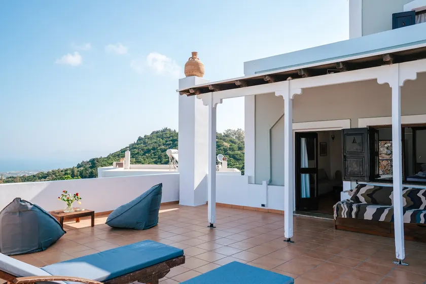Infinity II - Modern Family Retreat in Kos - Image 1