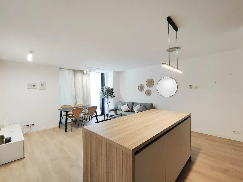 Beautiful home B - Image 1