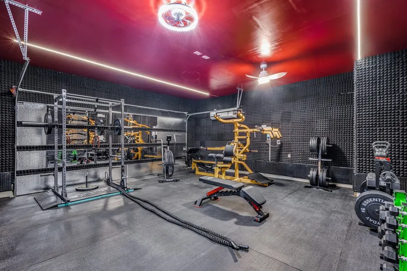 Dream Home Gym, 85” TVs, 5BR/4BA - Image 1