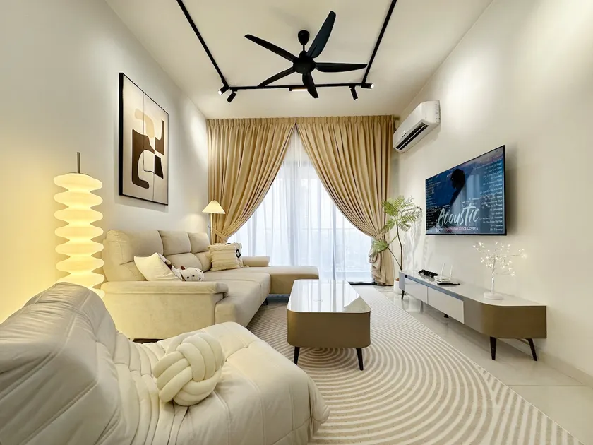 Seaview Sunset 3BR Suite InsStyle DangaBay NearCIQ - Image 1