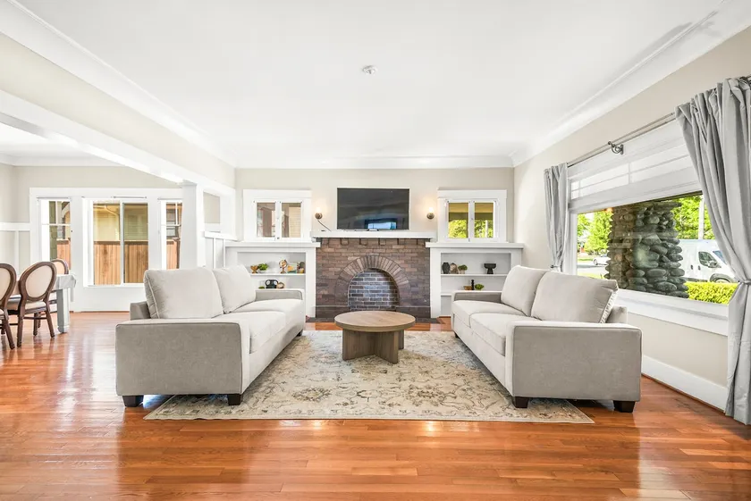 Spacious Family Getaway Alhambra - Image 1