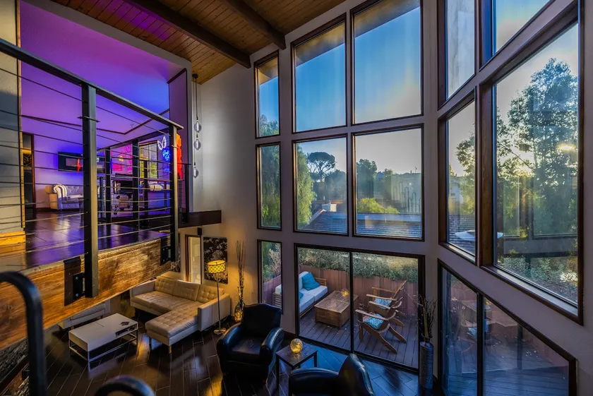4 Bed Luxury Canyon Retreat | HotTub | EV Charger - Image 1