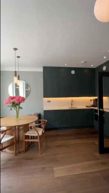 Soho Gem Vibrant London Hideaway - Image 1