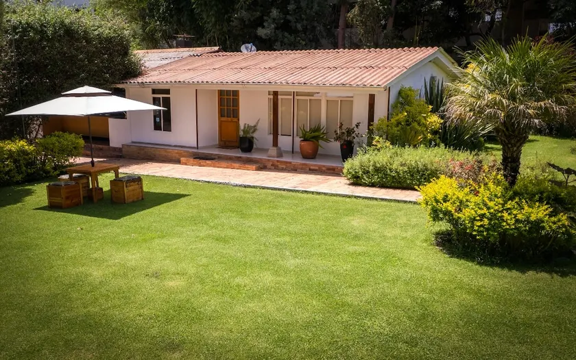 Country house in Tumbaco - Image 1