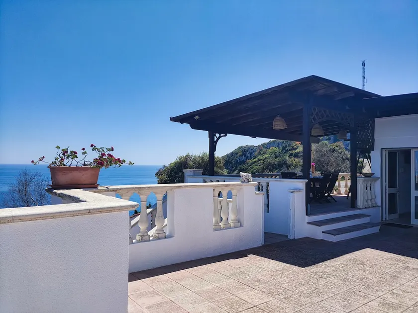 Nasparo Penthouse - Image 1