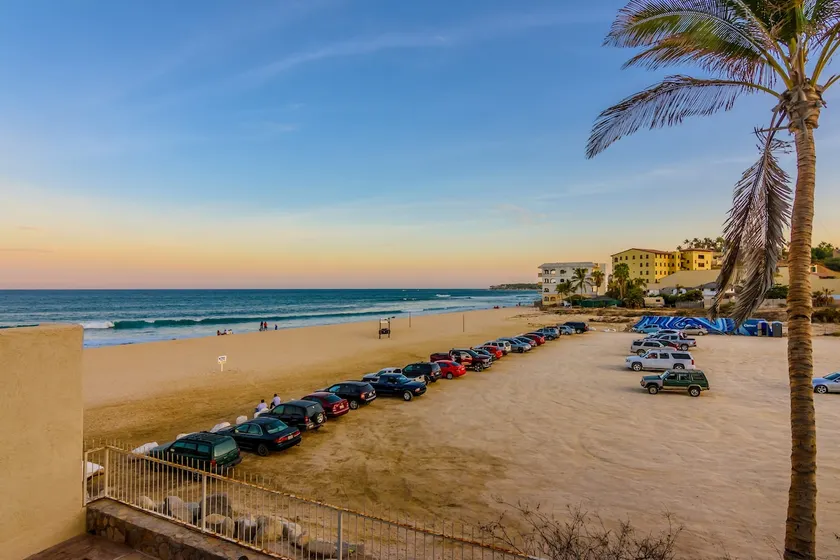 Beachfront, Private Pool, close to Downtown San Jose - Image 1