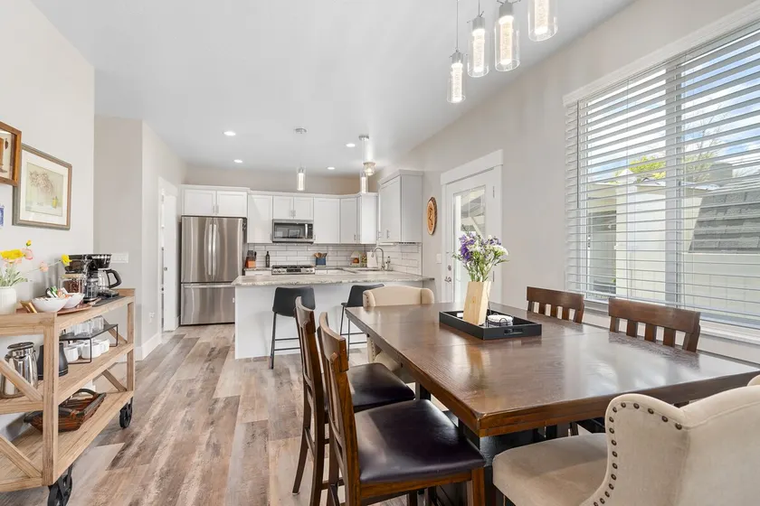 New Build! 7th Heaven | Walk to new Trader Joe's ! - Image 1