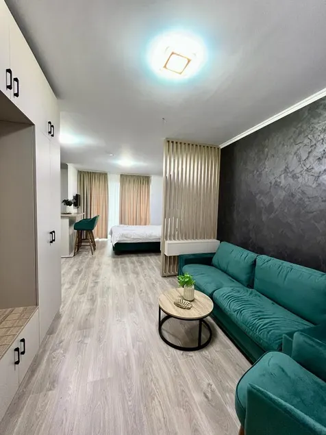Walter Studio Sinaia with Balcony and Private Parking - Image 1