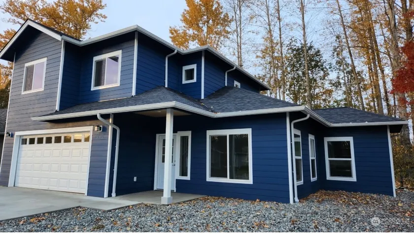 Brand new BirchBay home! - Image 1