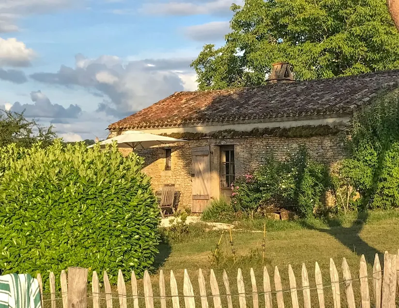 Walker Cottage - Image 1
