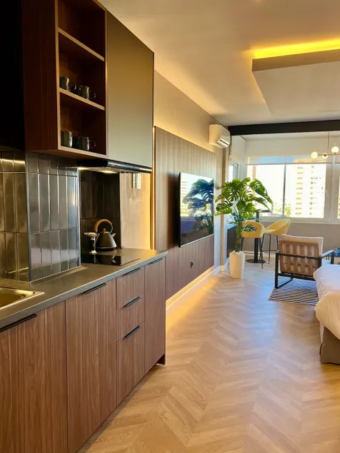 Designer loft with views and an excellent location. - Image 1