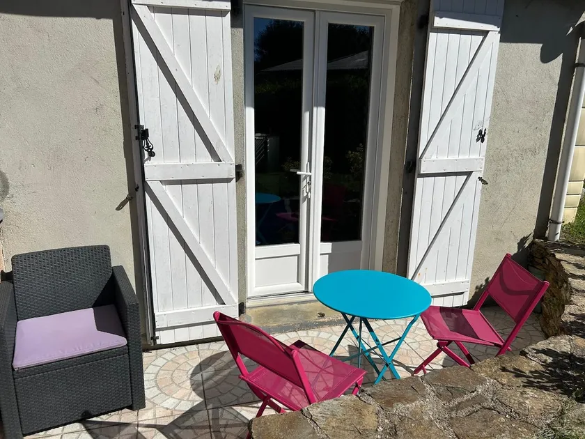 Small 1-bedroom apartment - Image 1
