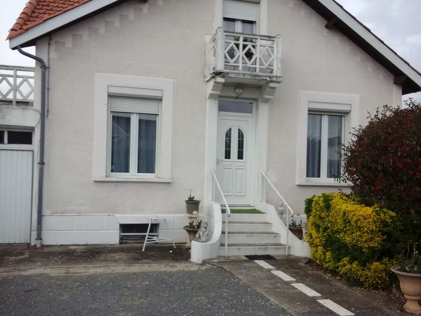 Village House, with all amenities. - Image 1