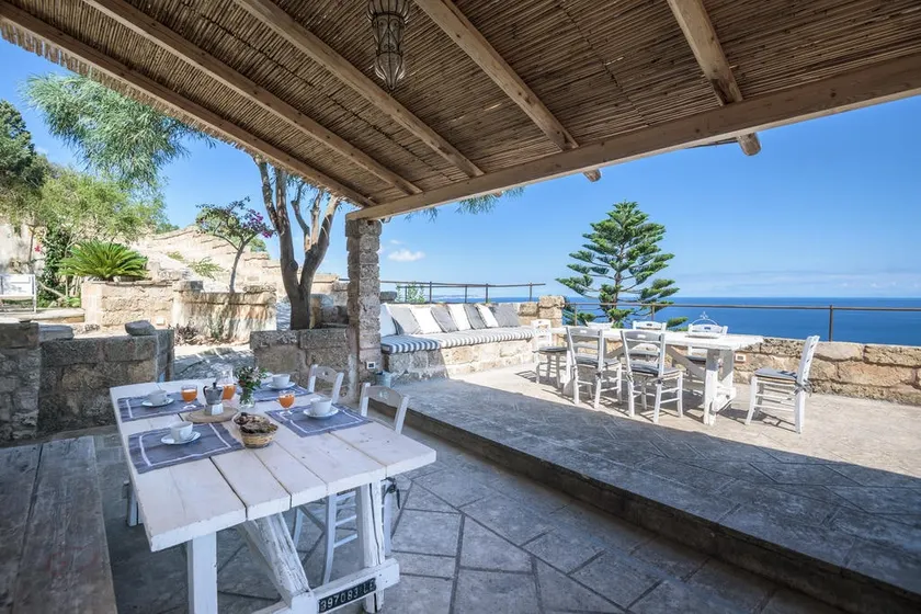House with panoramic terrace overlooking the Salento sea - Image 1