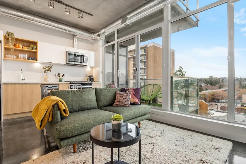 Downtown YYC | Loft Inspired Studio - Image 1