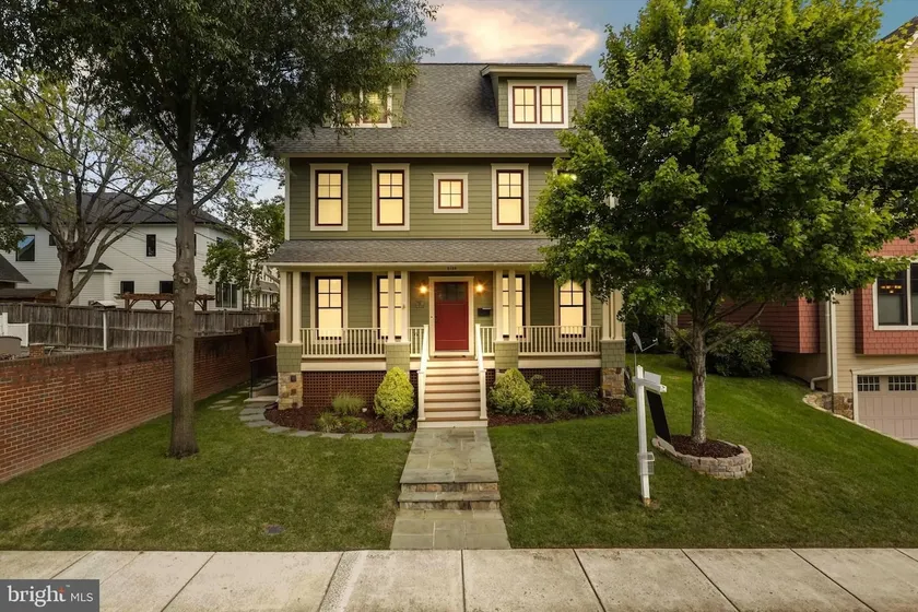 The Houstonia - Image 1