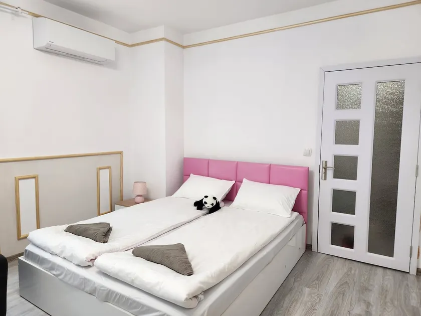 Crown Pravec with two bedrooms - Image 1