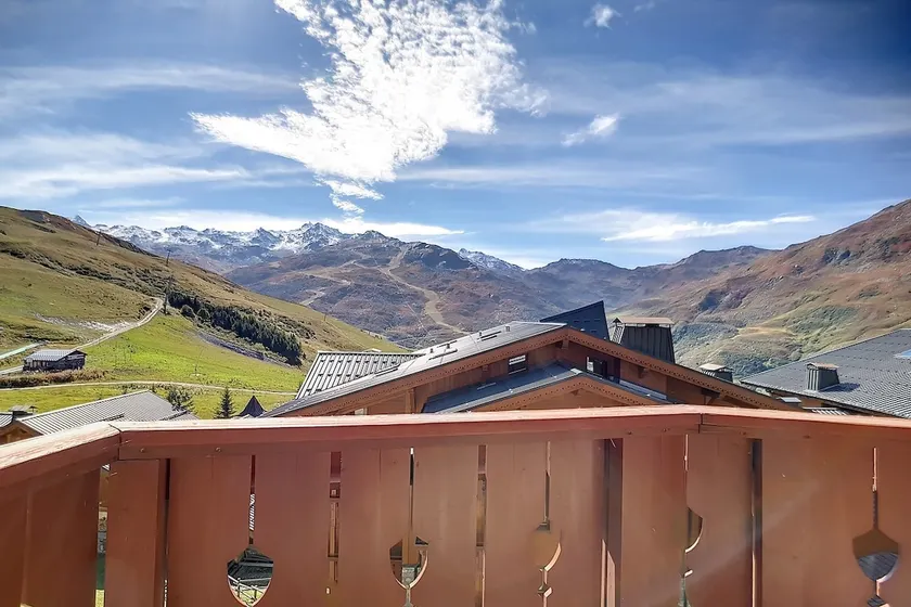 Chalet style, pool, sauna, steam room, great view - Image 1