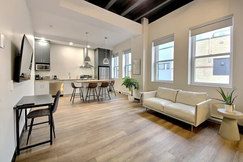 Urban, Downtown Loft - Image 1