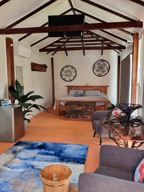 Creekside Retreat - Image 1