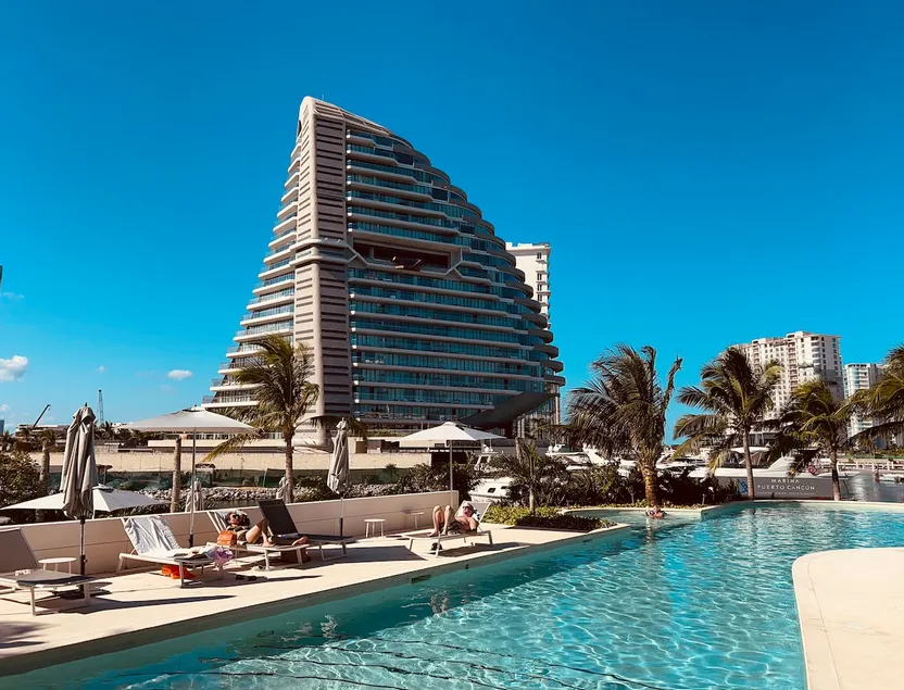 Marina Corazón Puerto Cancun Mall - Image 1