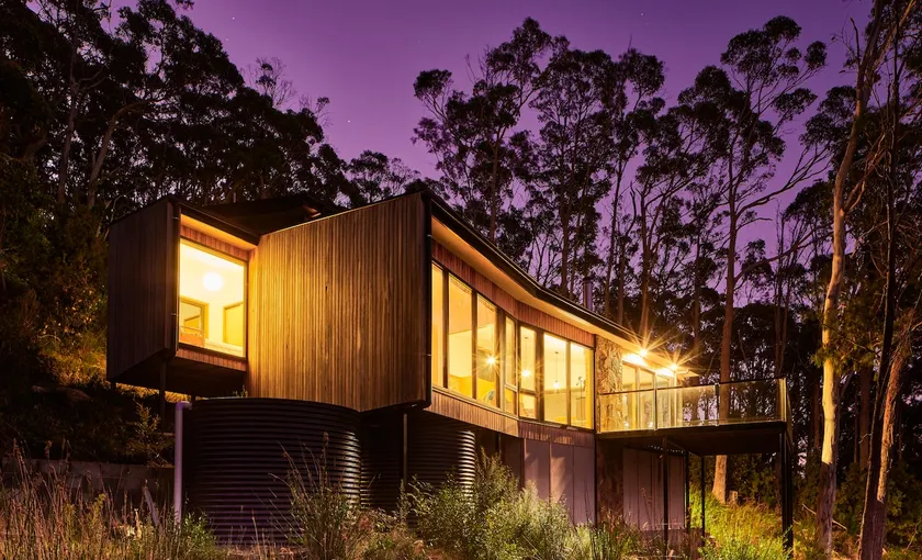 The Lookout House at Pirates Bay - Image 1