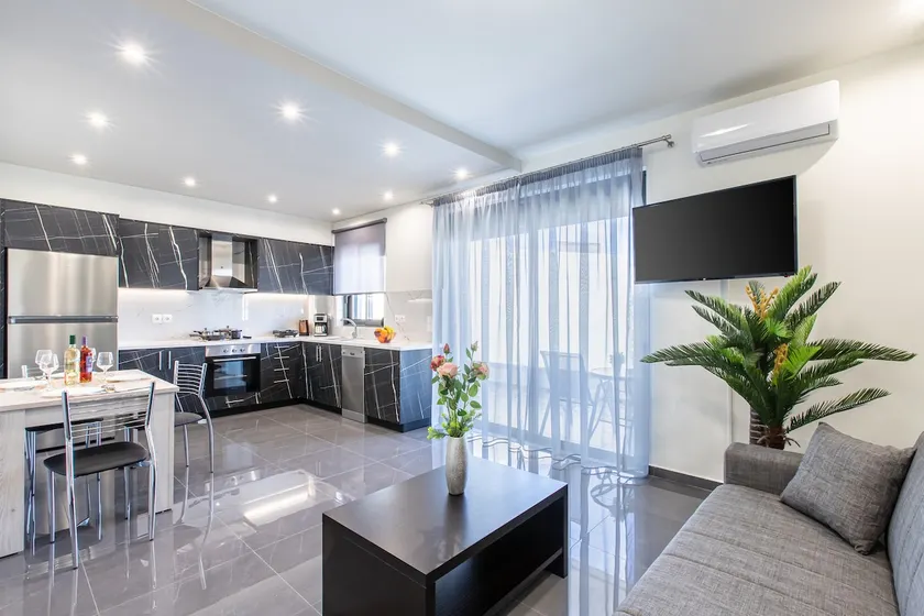 Mariam Luxury Apartments - Image 1