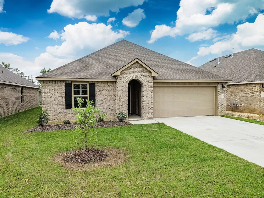 New 4BR/2BA Home• 8 Beds•Sleeps 12• Close To Town - Image 1