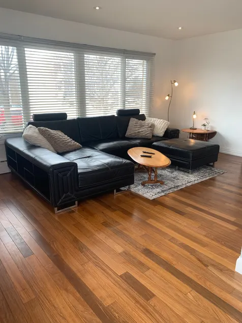 Appartment with Hot Tub and Backyard and Free Parking - Image 1
