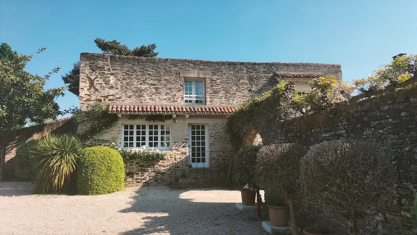 Near Nantes House in vineyards with Pool - Image 1