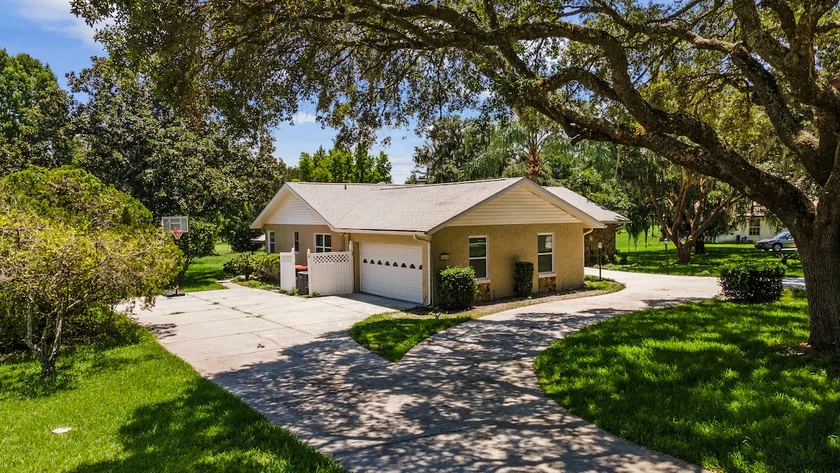 Well Appointed Golf Course Home 5 Min from WEC - Image 1