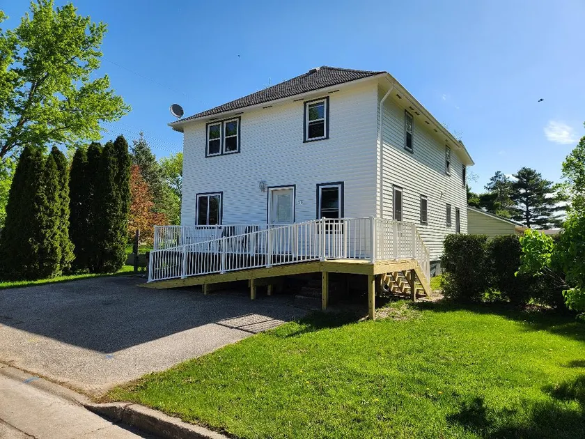 The White House on Perch - Image 1