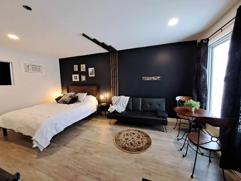 Bedroom 14 - Image 1