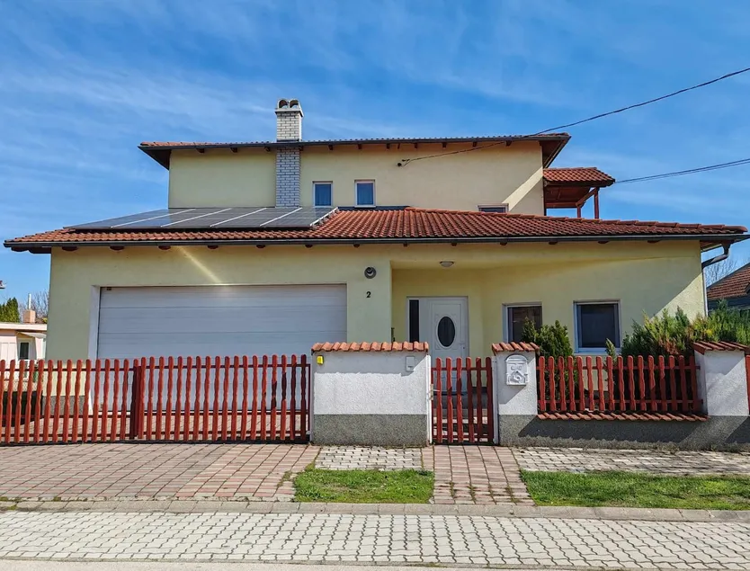 Sunny City House Dunaújváros - Image 1